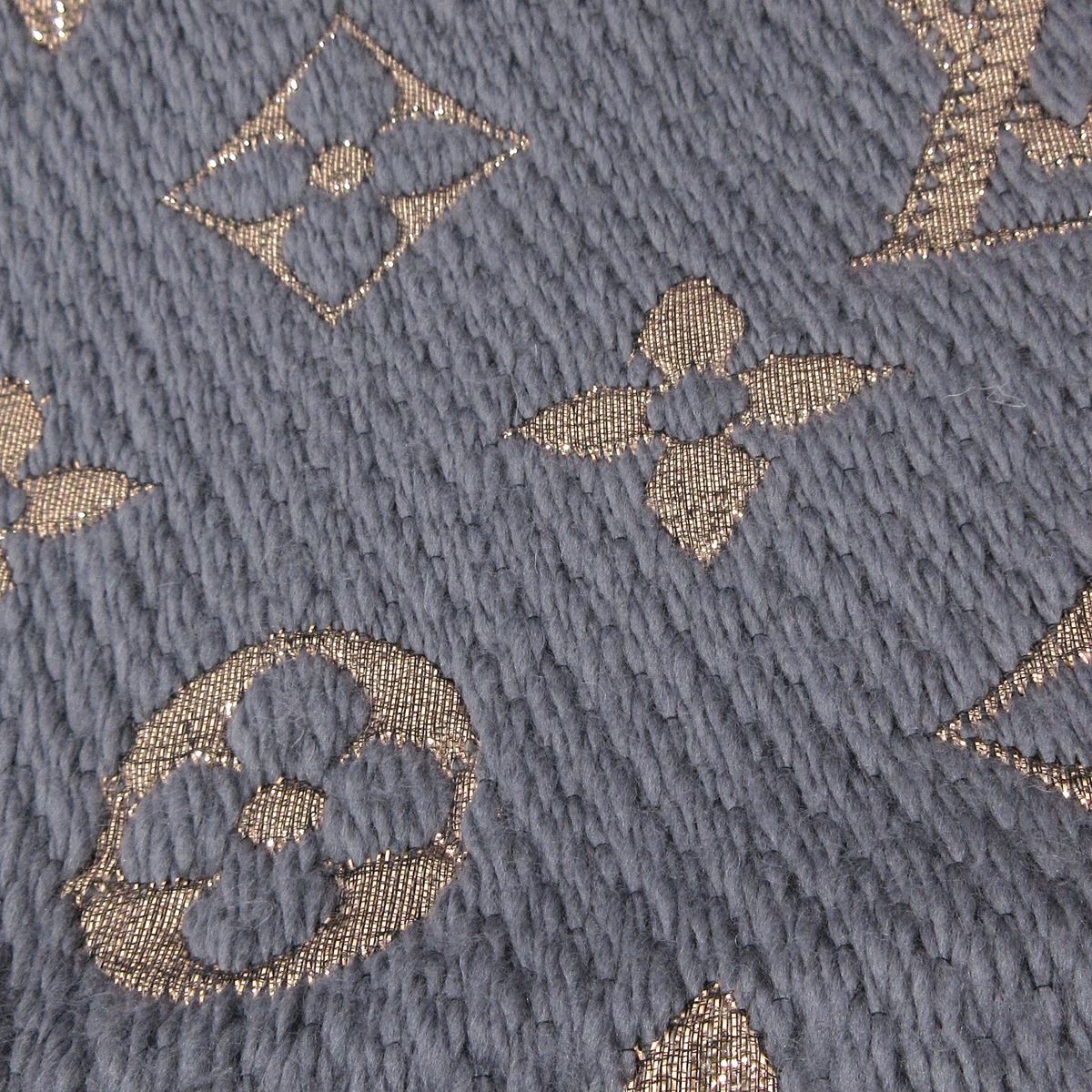 LOUIS VUITTON(ルイヴィトン) マフラー美品 エシャルプ・ロゴマニア