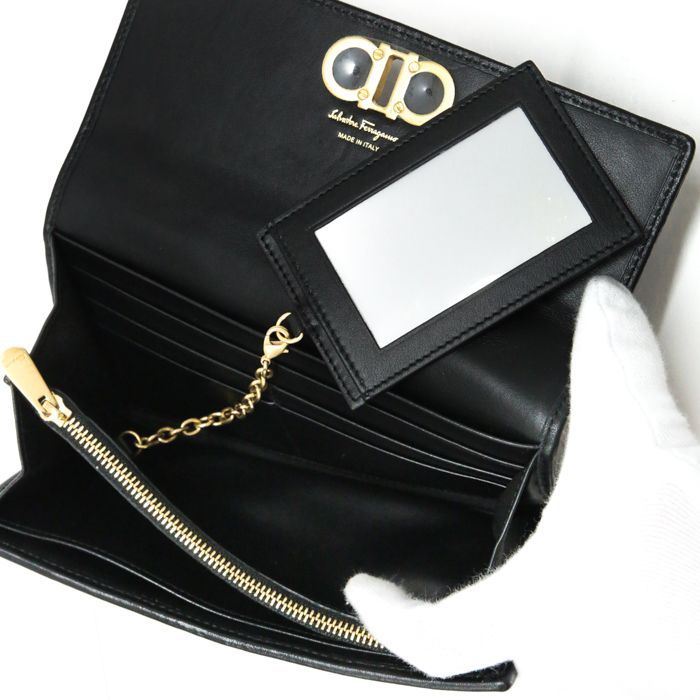 美品◯サルヴァトーレフェラガモ　長財布　オーガナイザー　ガンチーニ　ジップ　濃紺 ferragam-020_01.jpg