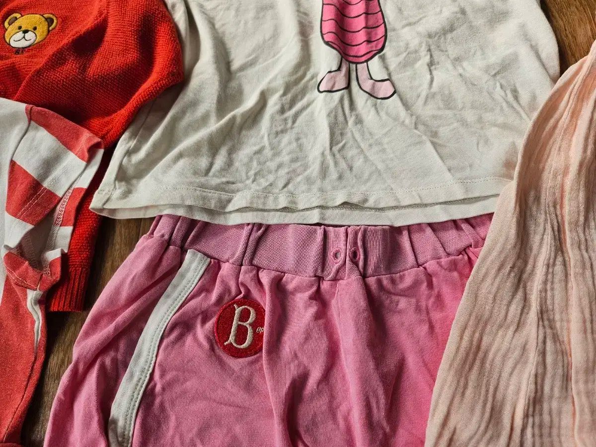 BEBE
