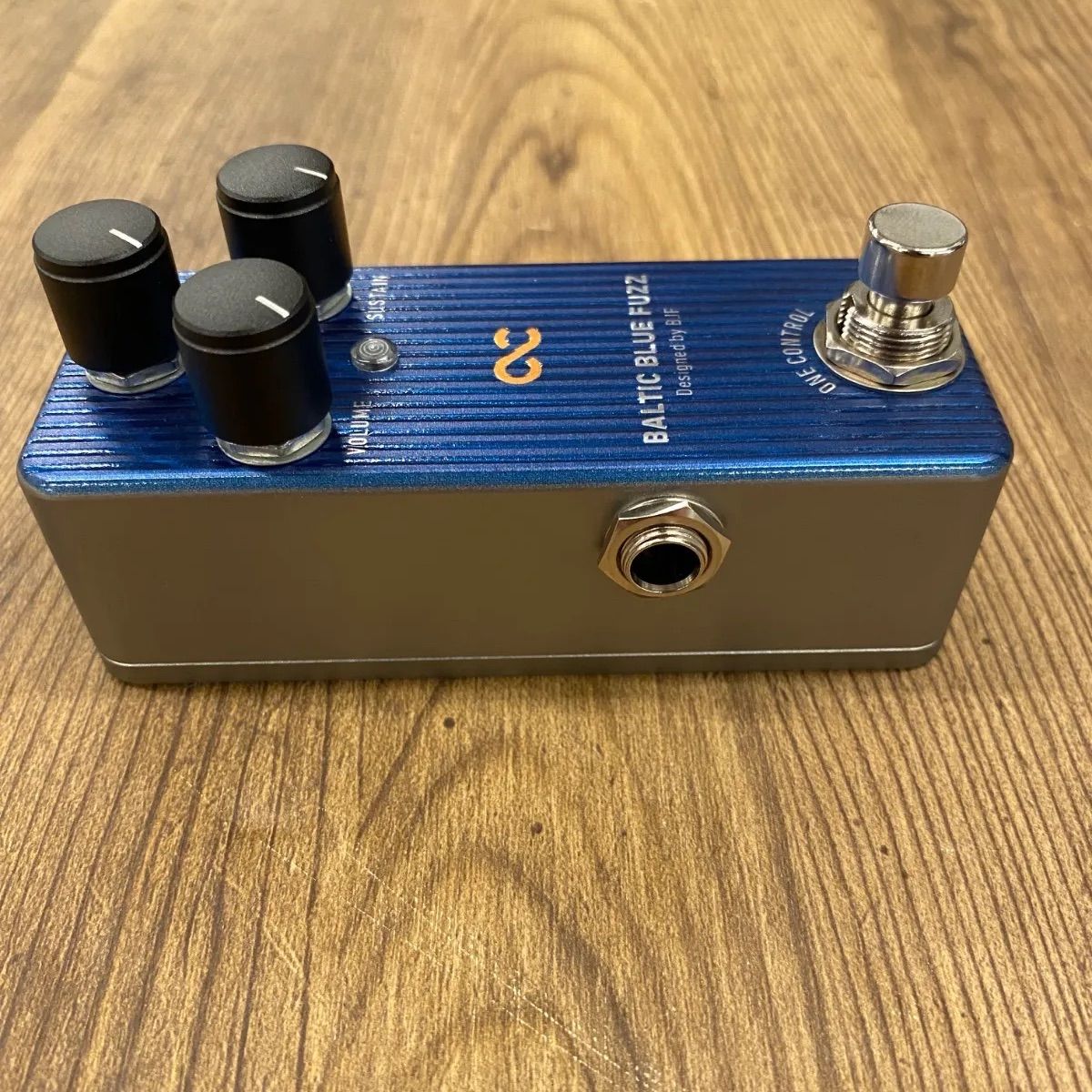 One Control BALTIC BLUE FUZZ 箱あり One Control BALTIC BLUE FUZZ – OneControl