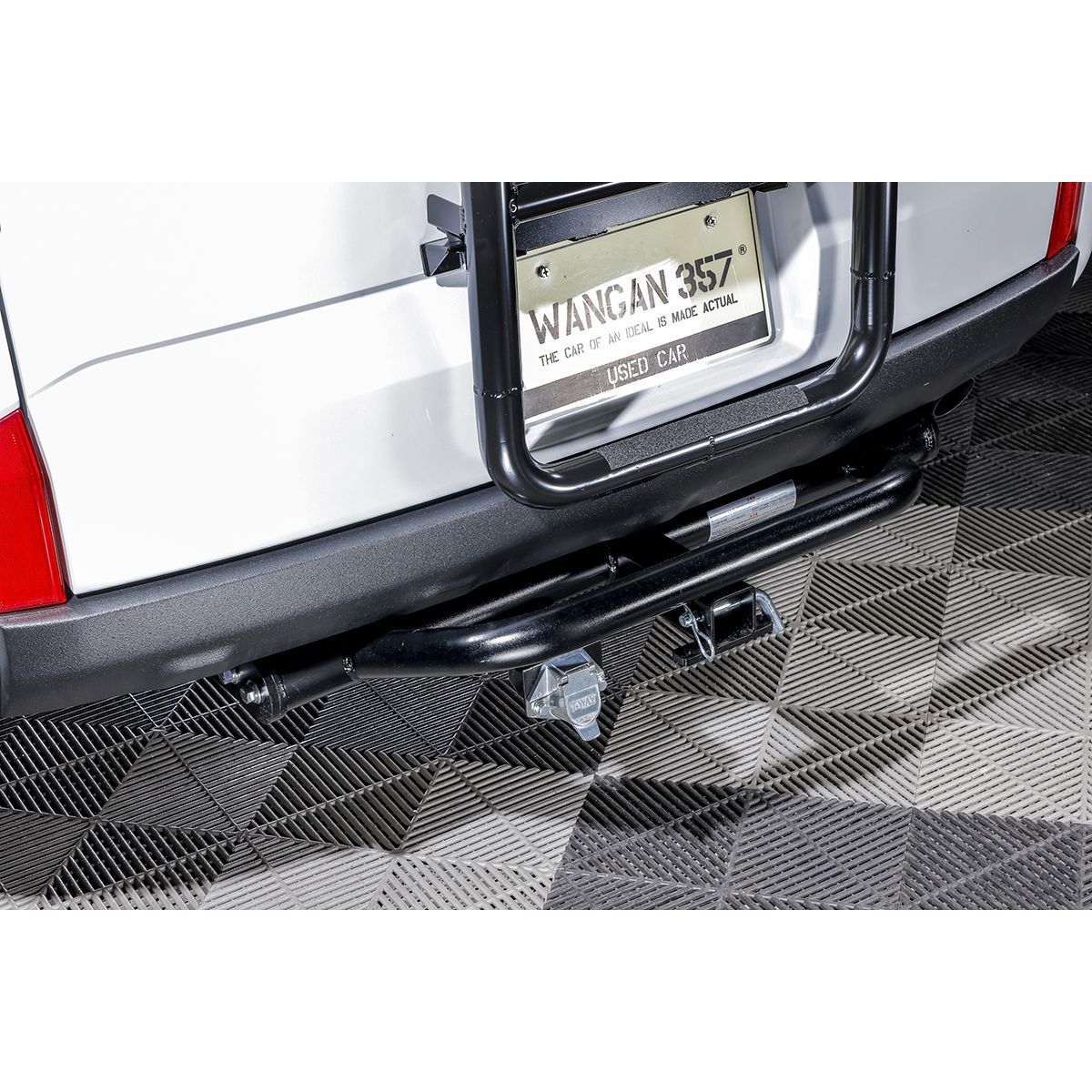 デリカD5 ヒッチメンバー風リアガード　ワンオフ トレイルヒッチ CV1W CV2W CV4W CV5W デリカD5 前期 中期 WANGAN357
