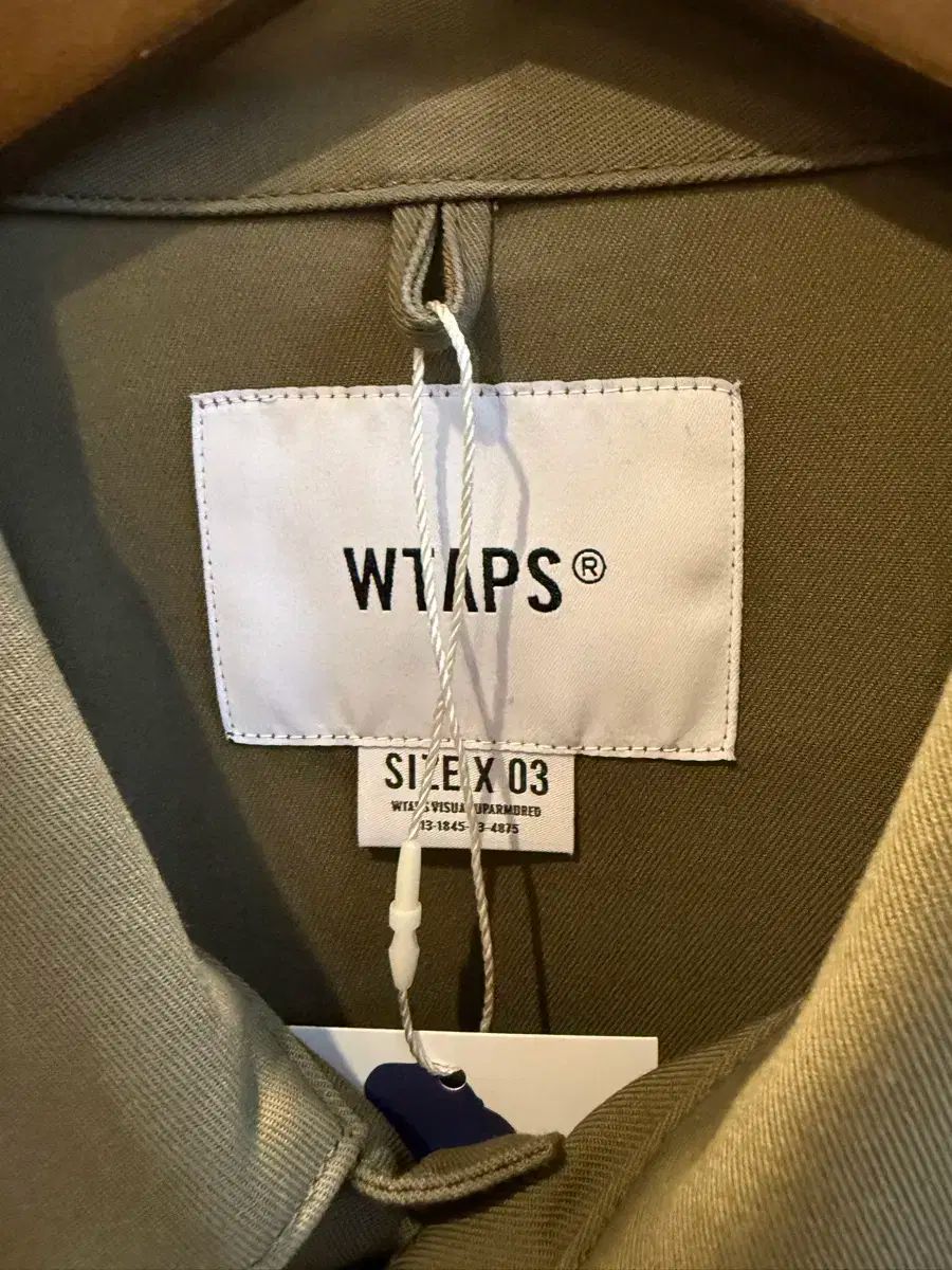 ダブルタップス