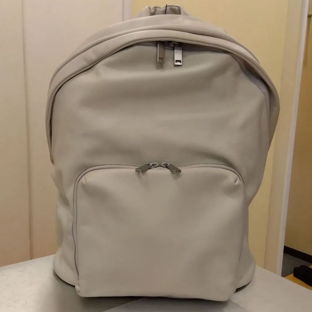 カンペール　レザーリュック カンペール CAMPER CHULO レザーリュックM （ブラック