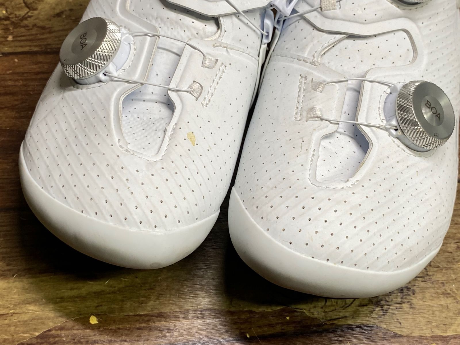 ビンディングシューズ 白