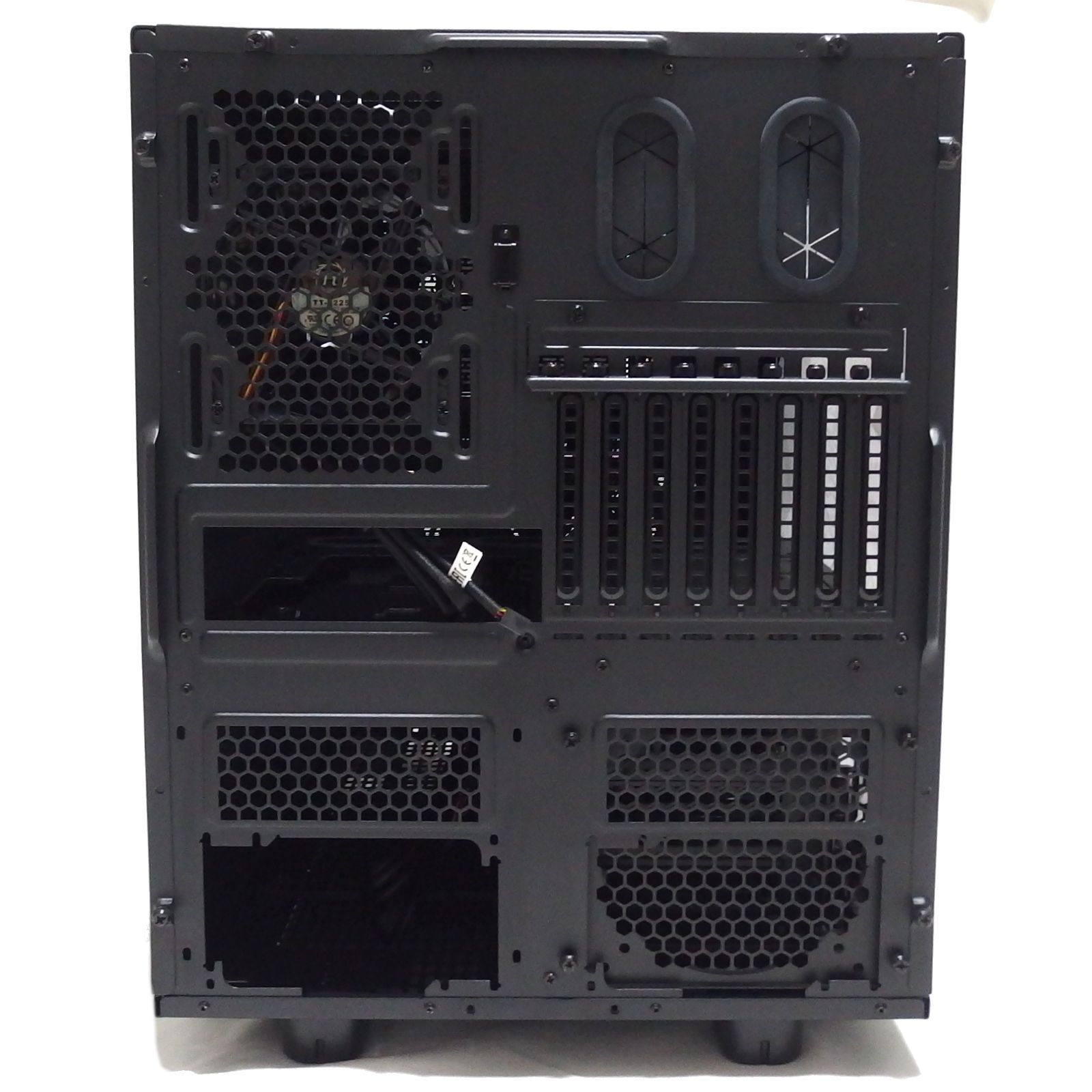 キューブ型 PCケース