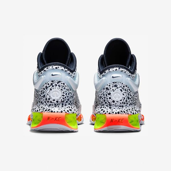 NIKE AIR ZOOM G.T. JUMP 2 EP