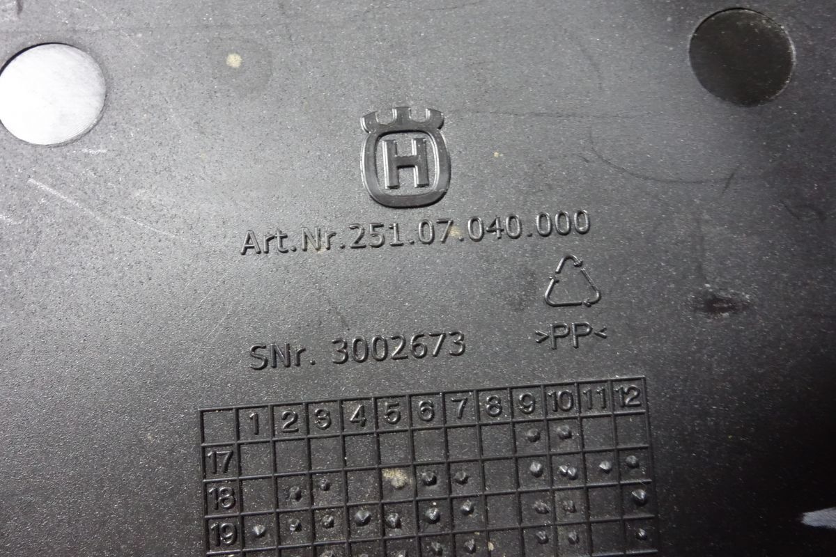 純正 FE250