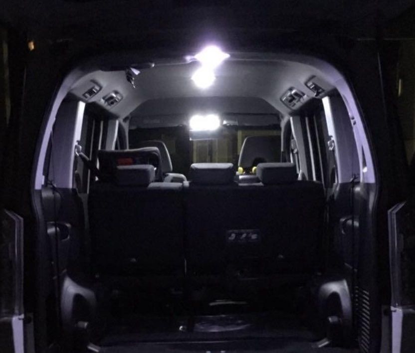 ヴォクシー AZR60系 トヨタ LED ルームランプ 5点セット 室内灯 Voxy TOYOTA ライト ボクシー カスタムパーツ カー用品 -  メルカリ
