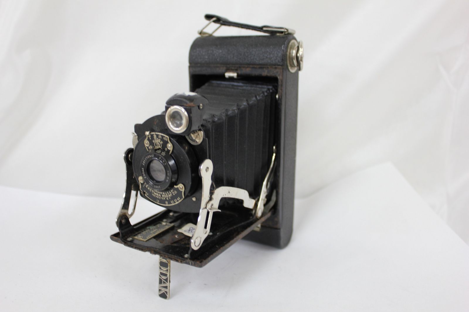 品 コダック Kodak NO.1 POCKET KODAK JUNIOR ANASTIGMAT 111mm F7.7 蛇腹カメラ M6372