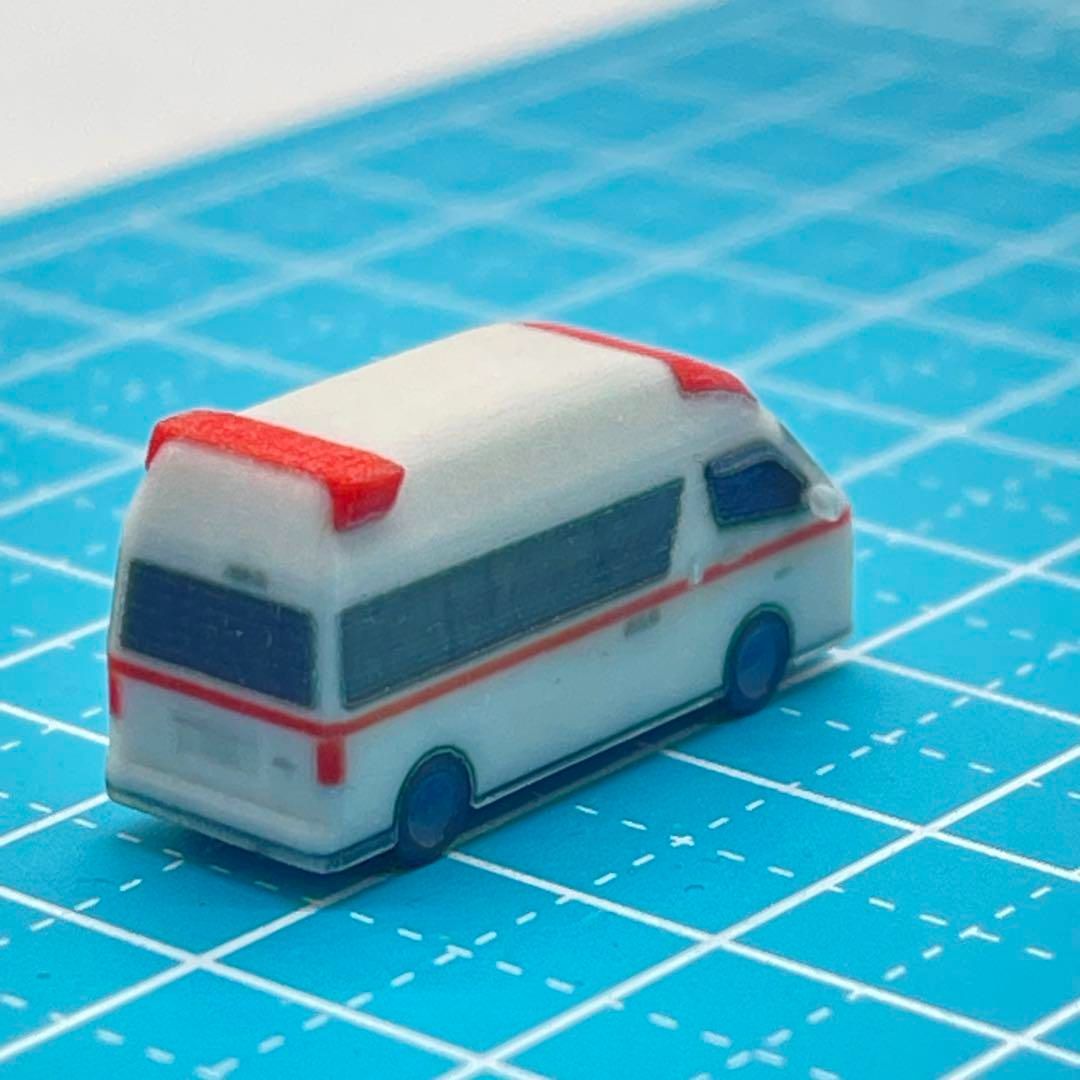 ミニチュア★フィギュアに★1/64より小★ミニ鉄道模型★パワーユニット付き Nゲージ ゲーム機9台 ミニチュア フィギュアに 1/64より小