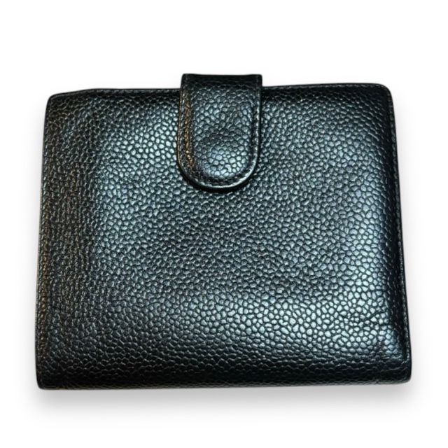 CHANEL⁄シャネルキャビアスキン CC 型押しココマーク Wホック