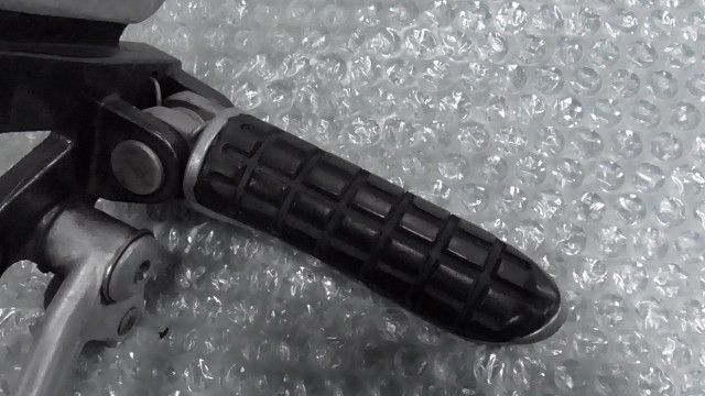 ZZR400 ZX400Nの ステップ 左 シフトペダル:#1747102958 - メルカリ