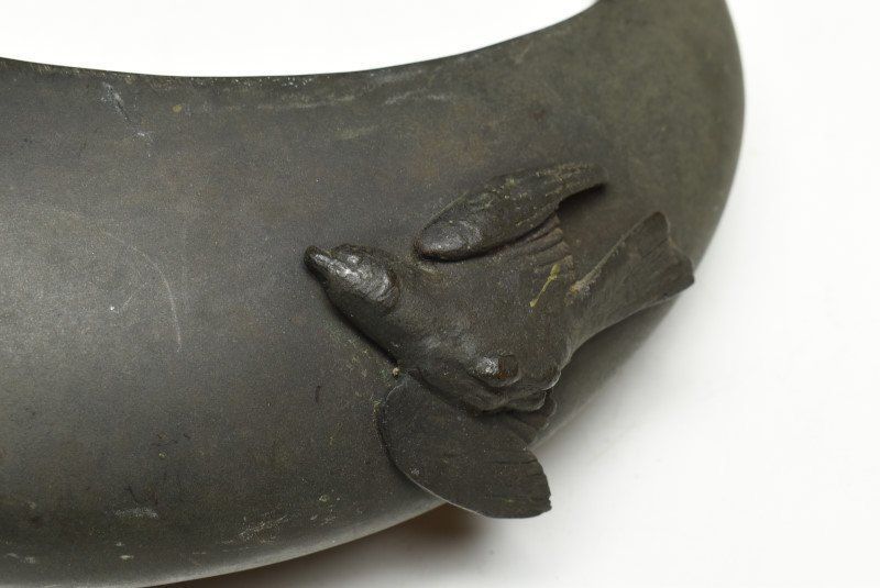 蔵C9960c 銅製 三日月 吊花生 花入 鉄鎖付 花器 時代