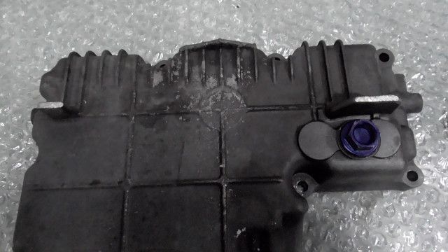 CB400 SUPER FOUR NC31-1101xxx の オイルパン 1758765989