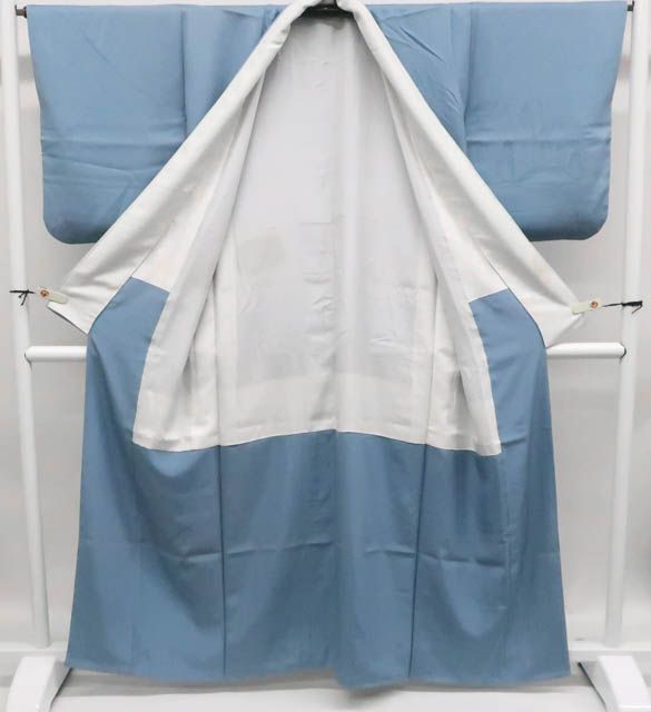 一輝堂】リサイクル着物 付下げ 三つ紋 花文 正絹 身丈約160cm