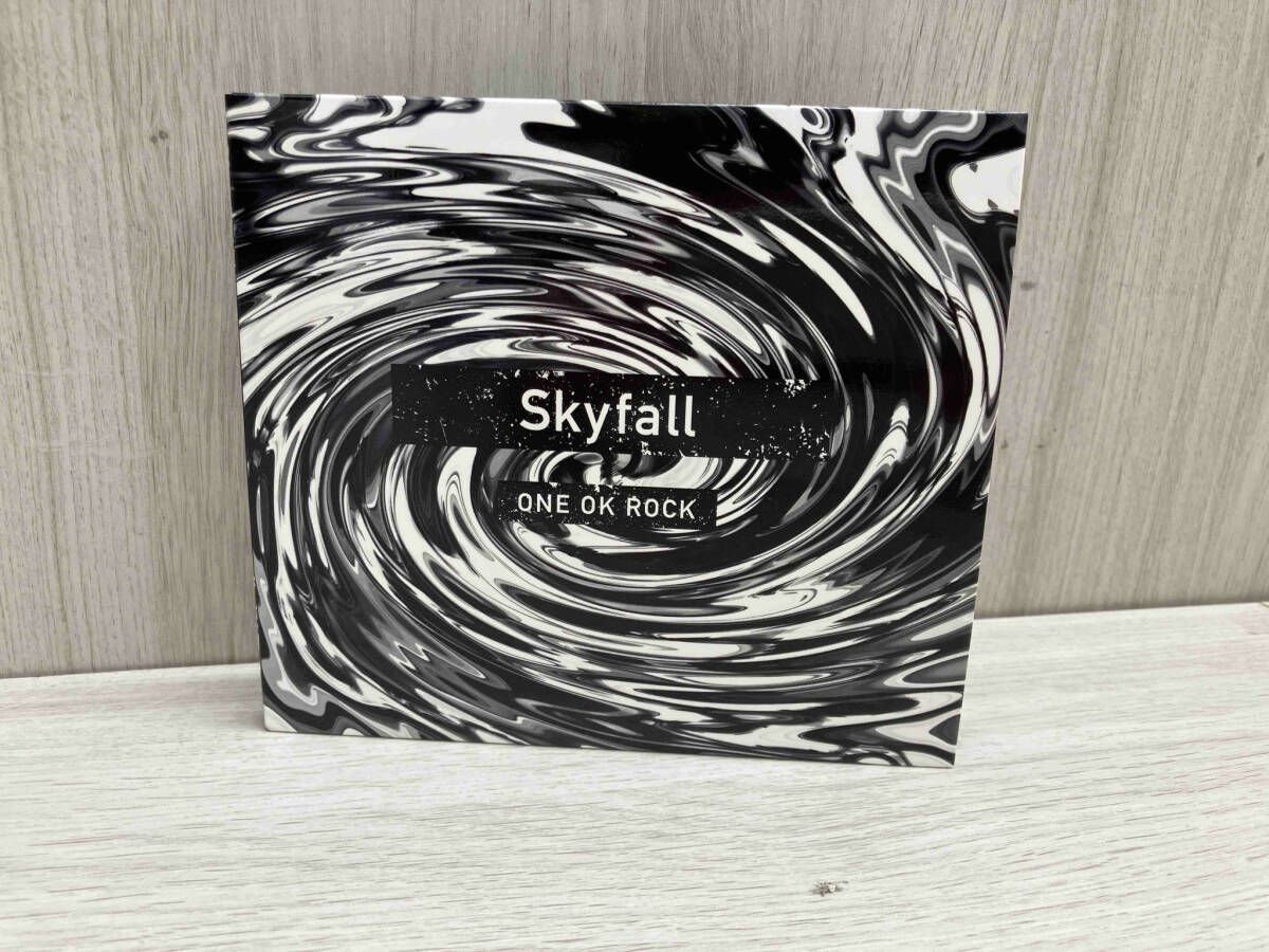 ONE OK ROCK CD Skyfall(会場限定盤) - メルカリ
