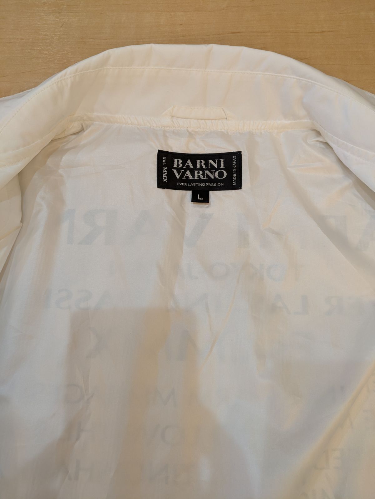 BARNI VARNO ホワイトナイロンジャケット BARNI VARNO／バーニヴァーノ】ロゴ ナイロンブルゾン ホワイト