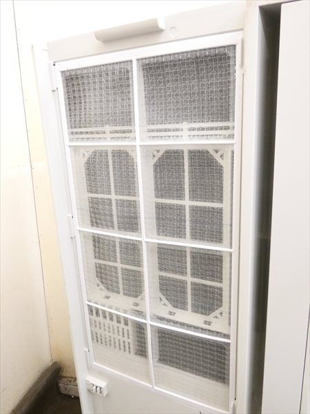 窓用ルームエアコン冷房 CW-A1617