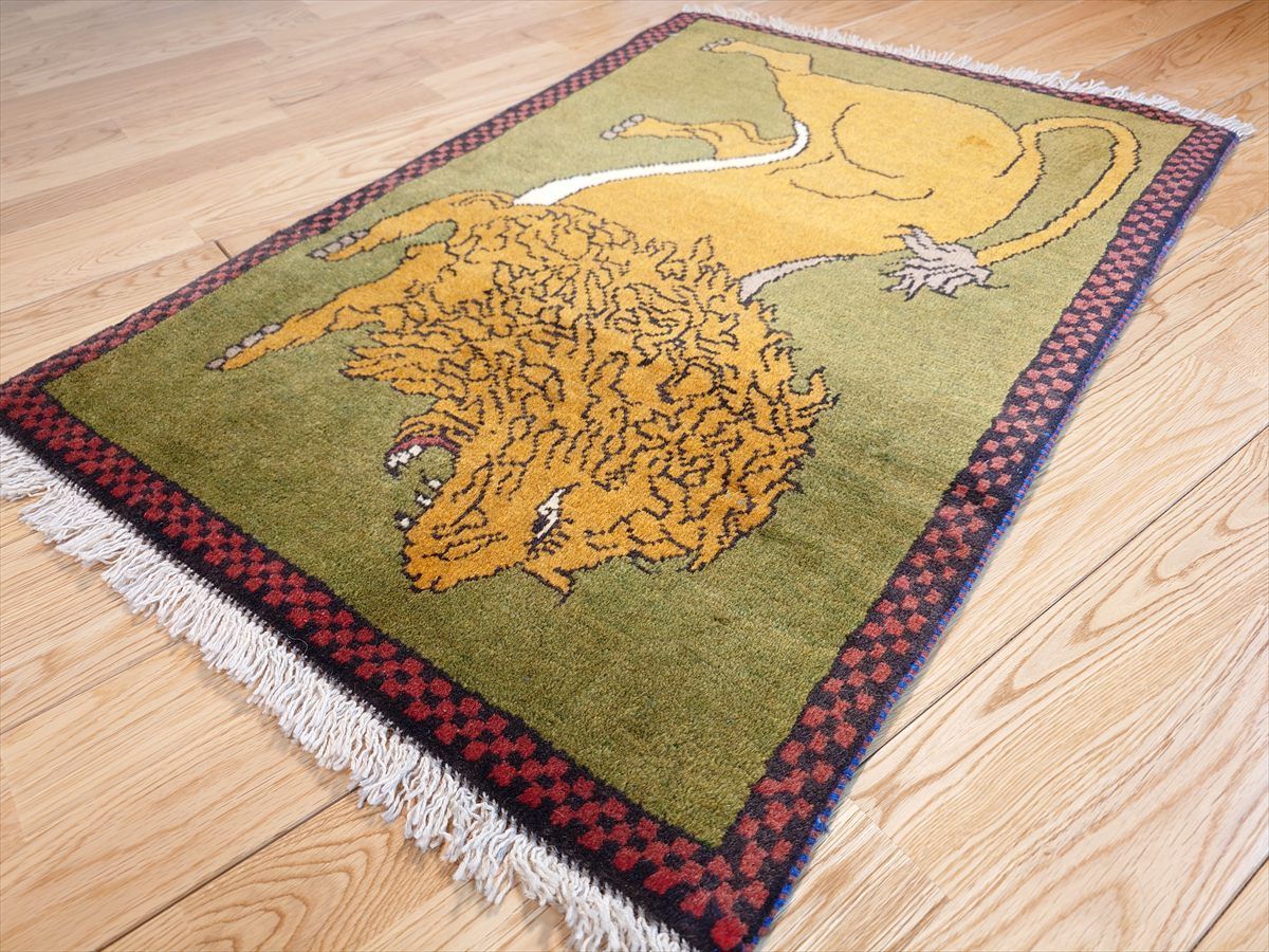 ペルシャ ギャッベ