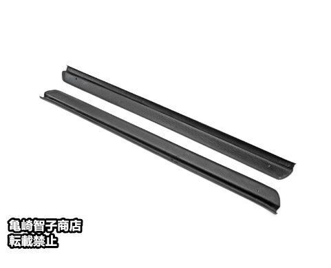 GTSブラックカーボンカーボンファイバー製スカッフプレート キックガード付きWP