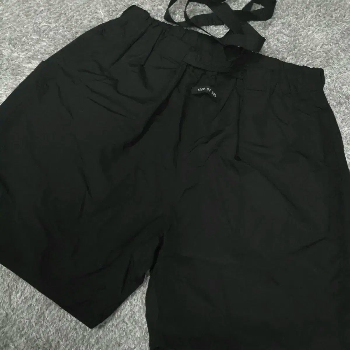 FEAR OF GOD(フィアオブゴッド) 黒 ハーフパンツ XL - メルカリ