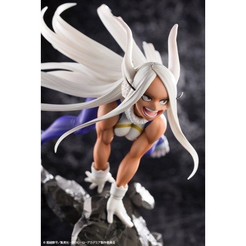ARTFX J
