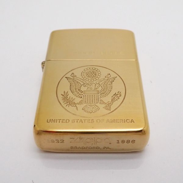 zippo⭐︎ アメリカ星条旗 1986年製 SOLID BRASS 箱付き ZIPPO SOLID zippo⭐︎ アメリカ星条旗 1986年製 SOLID BRASS 箱付き ZIPPO SOLID