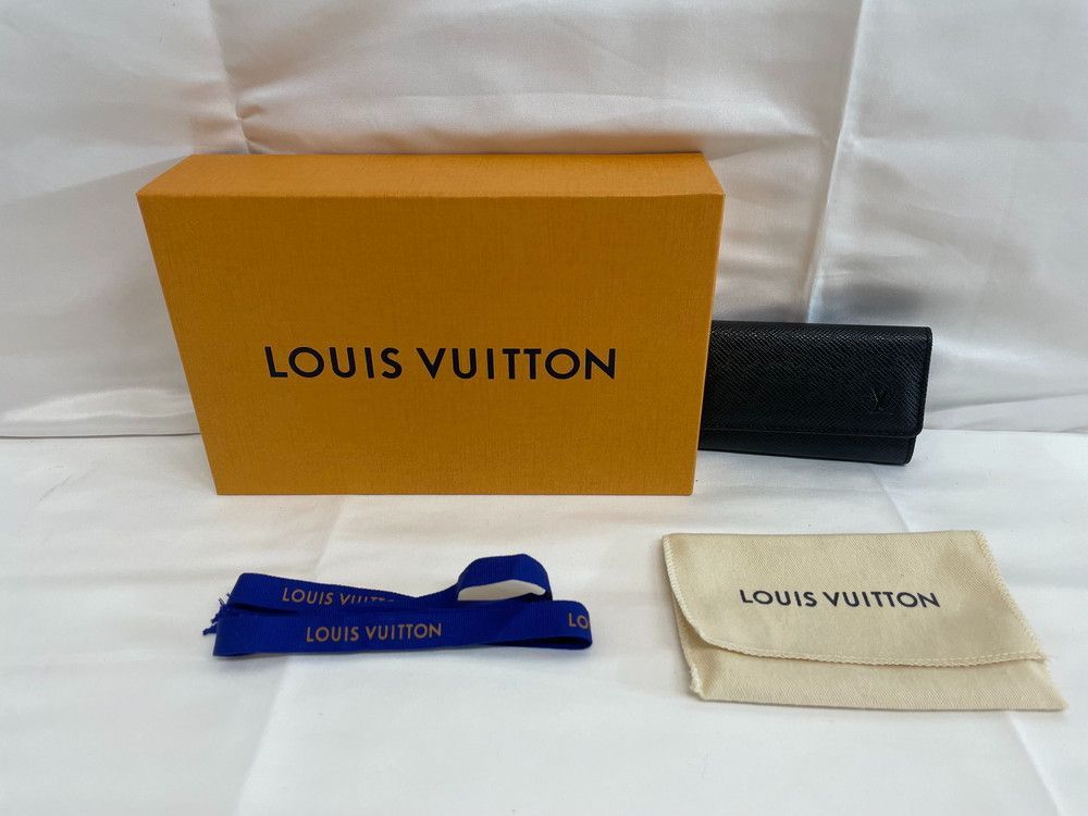 ルイ ヴィトン LOUIS VUITTON エピ6連キーケース 黒 き MBZ032