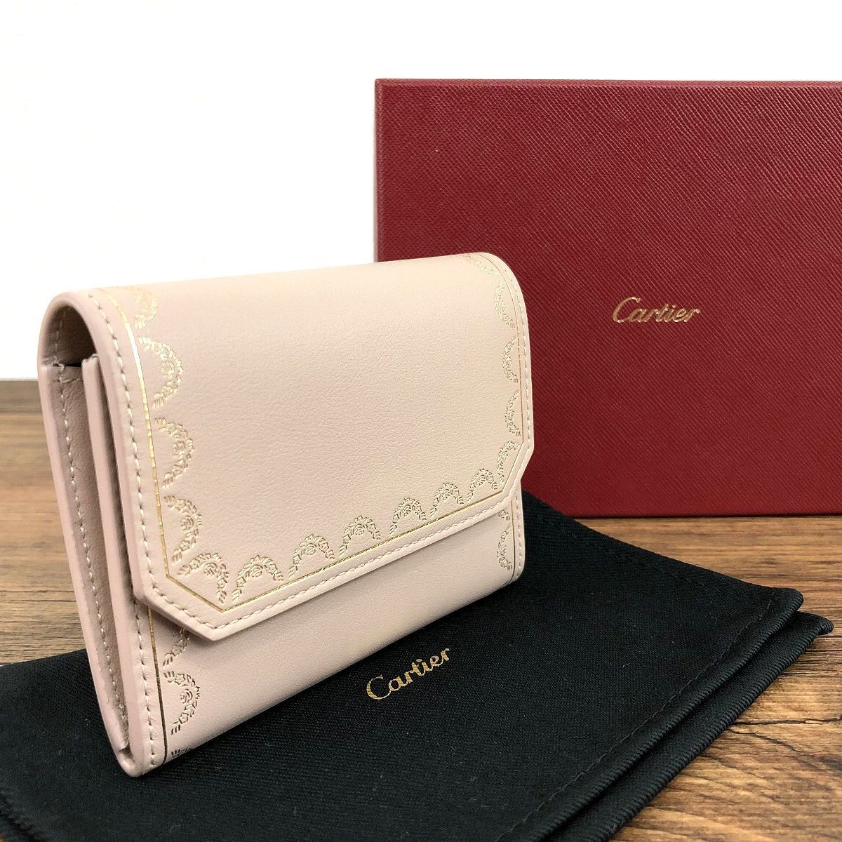 23 送料込み ♥品 Cartier コンパクトウォレット ガーランド ピンク き プレゼントにも