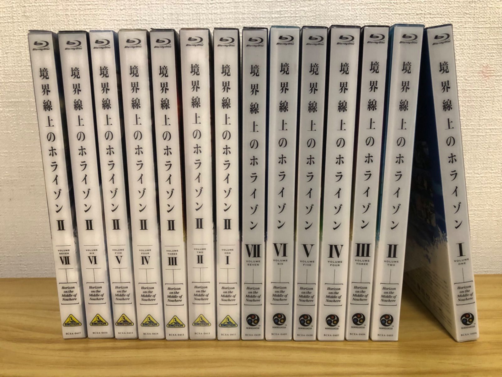 境界線上のホライゾン Blu-ray 1・2期 全14巻＋全巻収納BOX付×2 中古][Blu-ray+CD] 境界線上のホライゾン 1期 2期 (全14