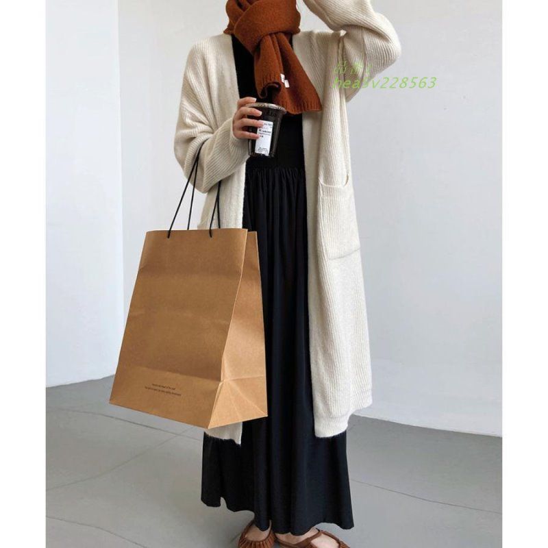 ニットカーディガン