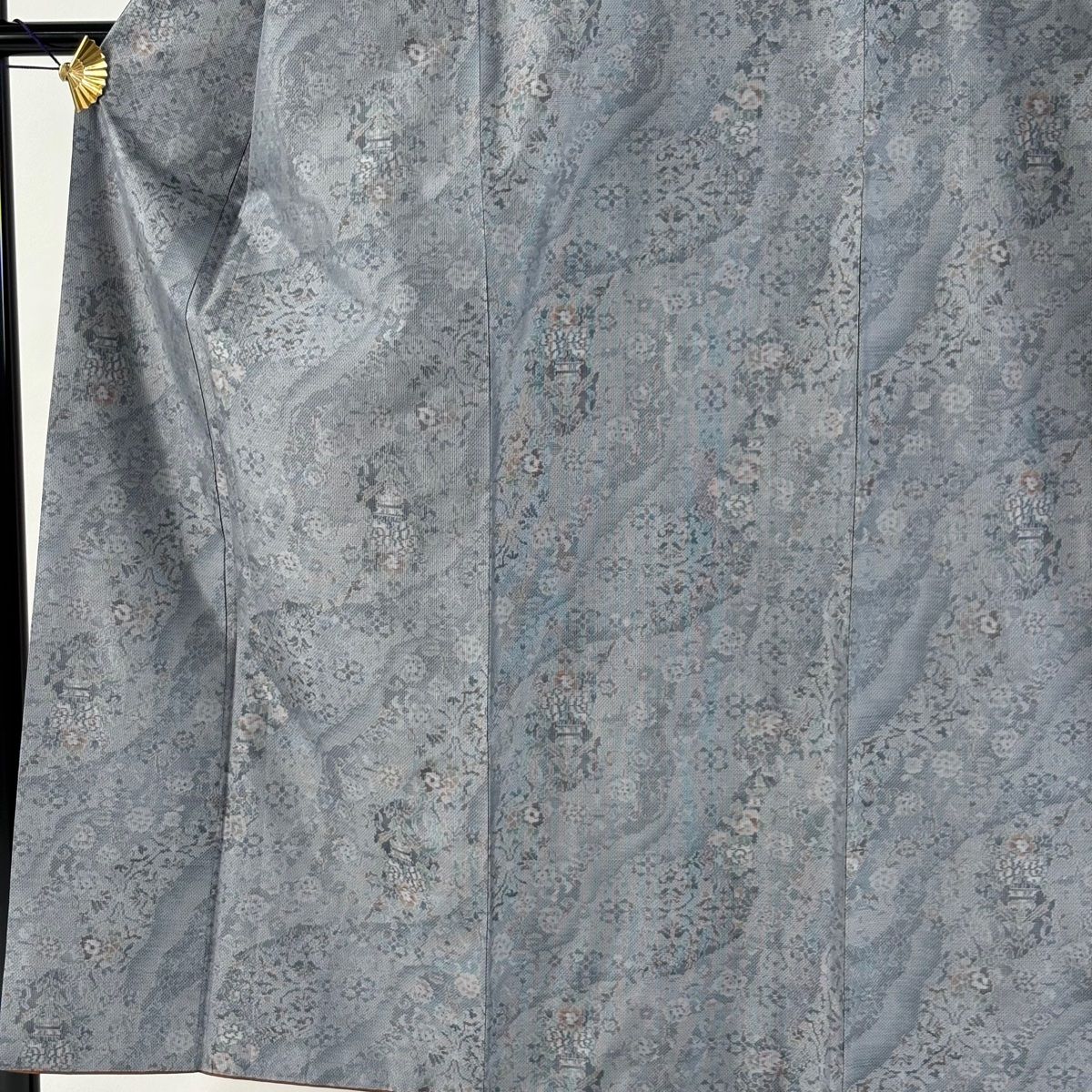 大島紬 身丈153.5cm 裄丈62.5cm S 袷 都喜ヱ門 証紙 草花 霞 青灰色 正絹