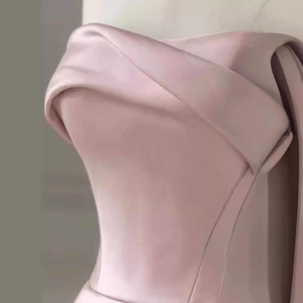 上品シルエットで特別な日にぴったり