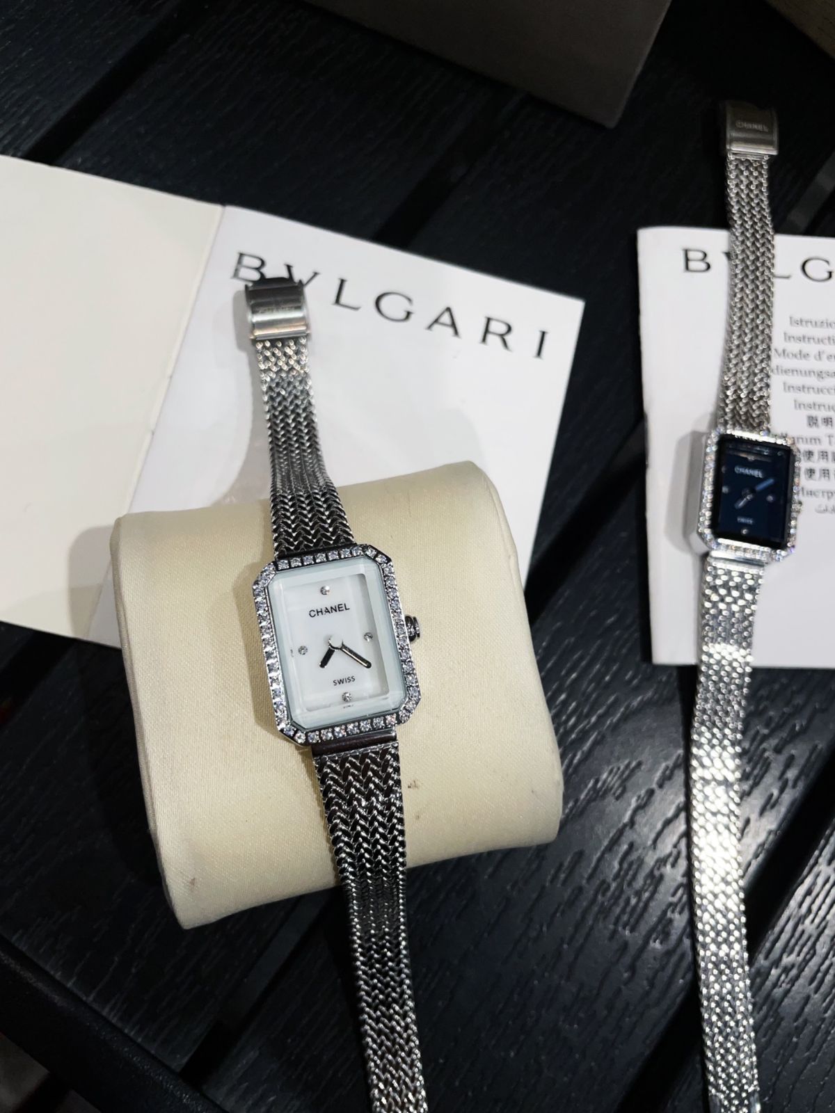 444 CHANEL 時計　レディース　マトラッセ　エナメルレザー　スクエア CHANEL シャネル マトラッセ H0489 クォーツ式 黒文字盤 ダイヤ