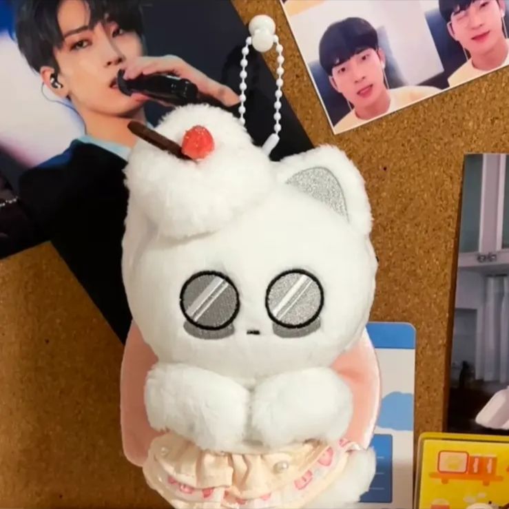 ウォヌ　ぬいぐるみ　10cm 新品　マスター　セブチ　svt ウォヌ ぬいぐるみ 10cm 新品 マスター セブチ svt - メルカリ