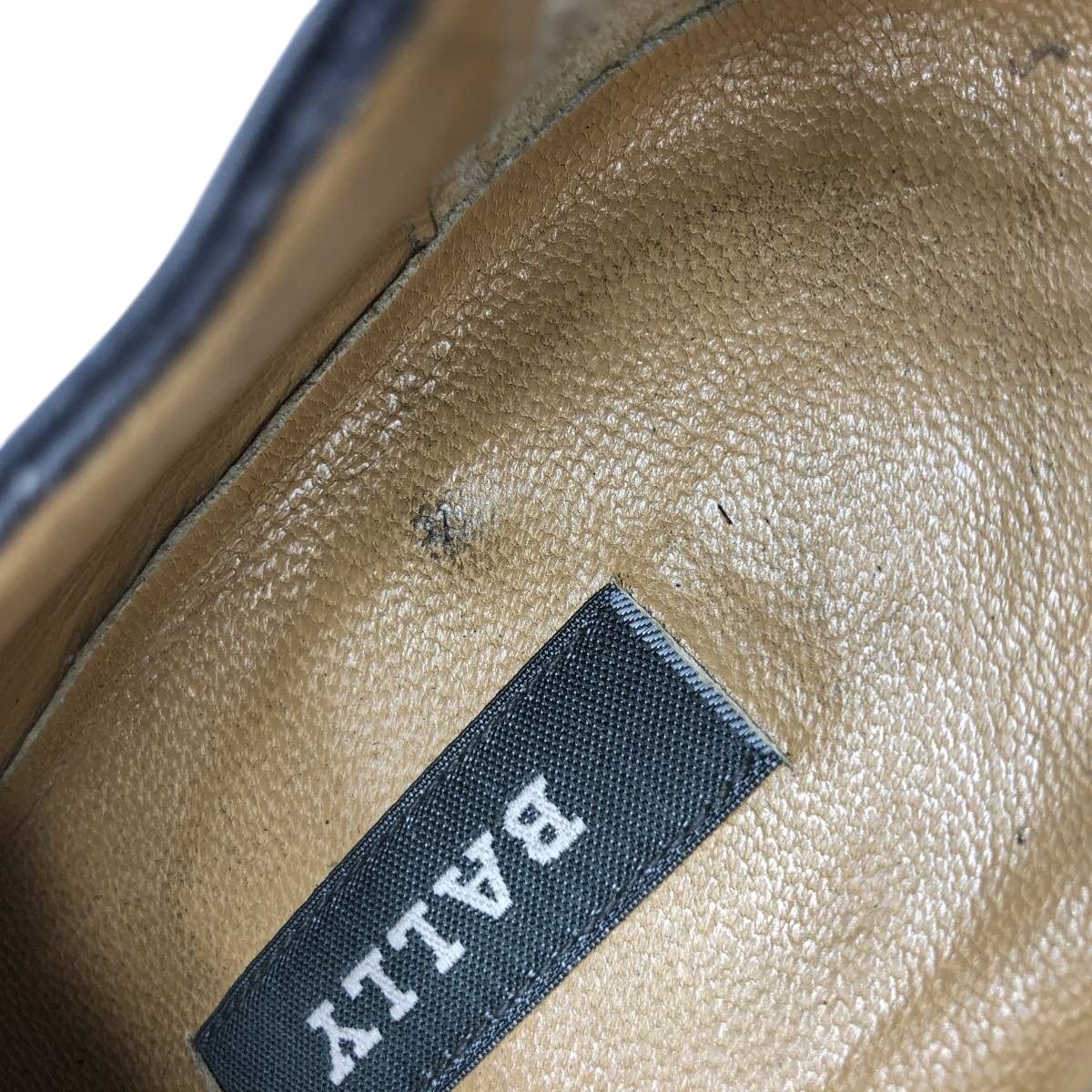 Bally セミブローグ