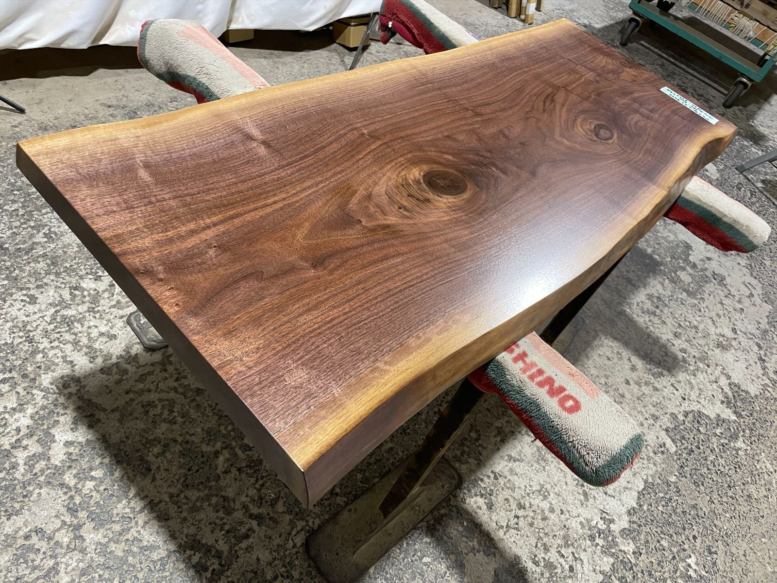 ブラックウォールナット9277 一枚板無垢 乾燥材 1610ｘ580-600ｘ48mm カウンター ローテーブル センターテーブル ダイニングテーブル