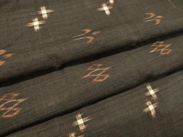 平和屋着物○国指定重要無形文化財 本場久米島紬 手織 正絹 逸品  