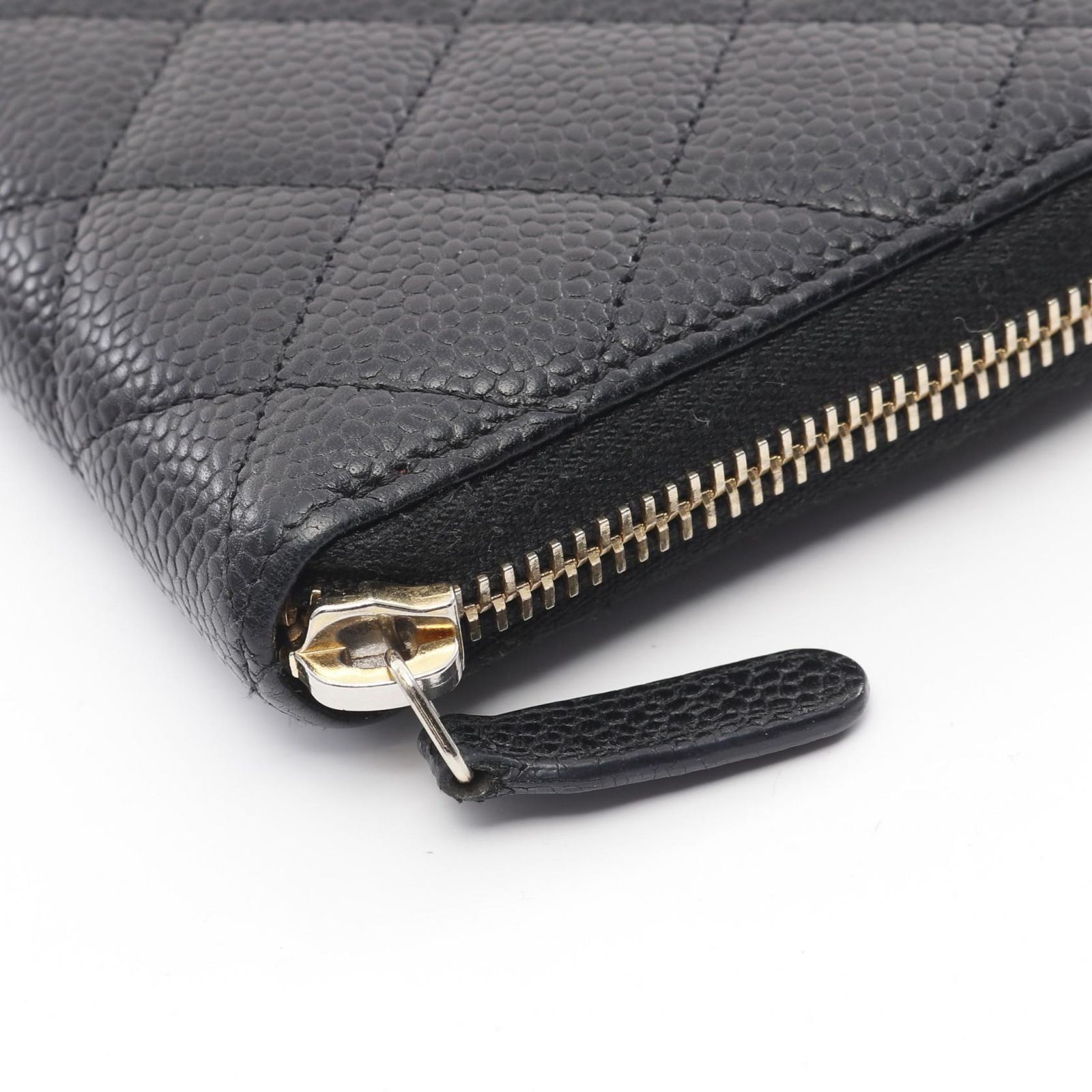 CHANEL ラウンド長財布