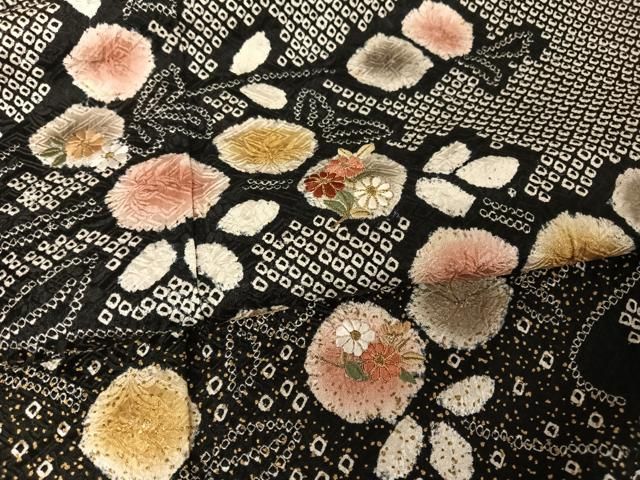 平和屋着物○訪問着 総絞り 刺繍 流水草花文 黒地 金彩 金銀糸 正絹