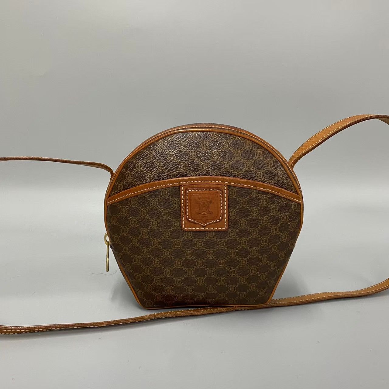 美品 CELINE セリーヌ マカダム ブラゾン トリオンフ ロゴ 柄 レザー 