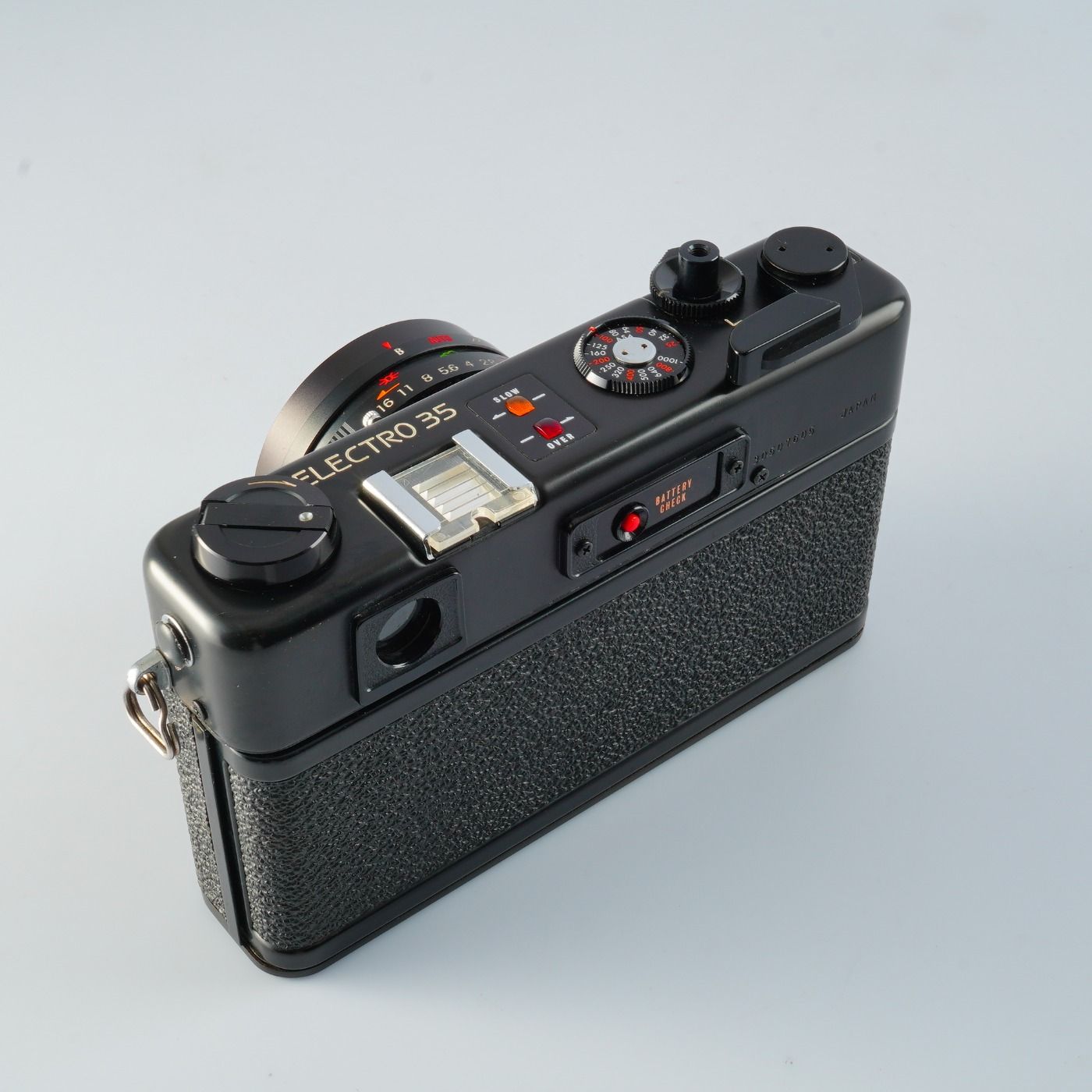 レンジファインダーフィルムカメラ