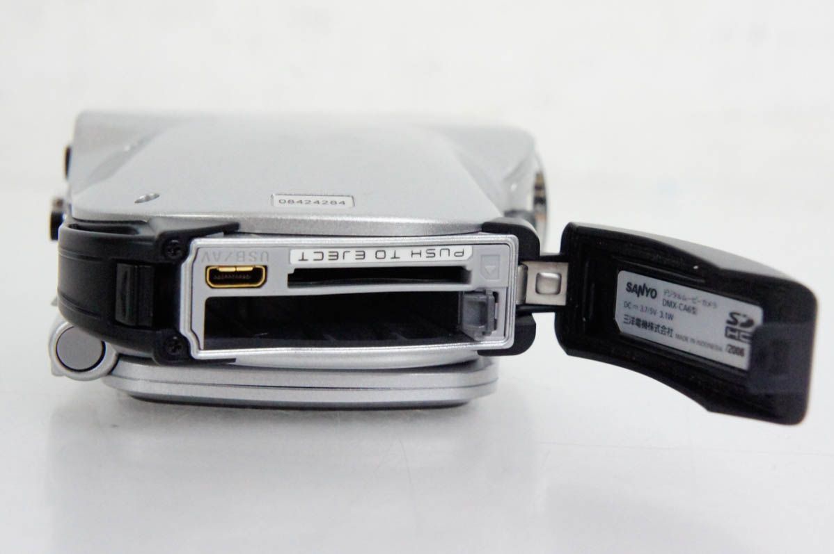 人気・希少SANYOデジタルムービーカメラXacti DMX-CG6 ピンクの通販