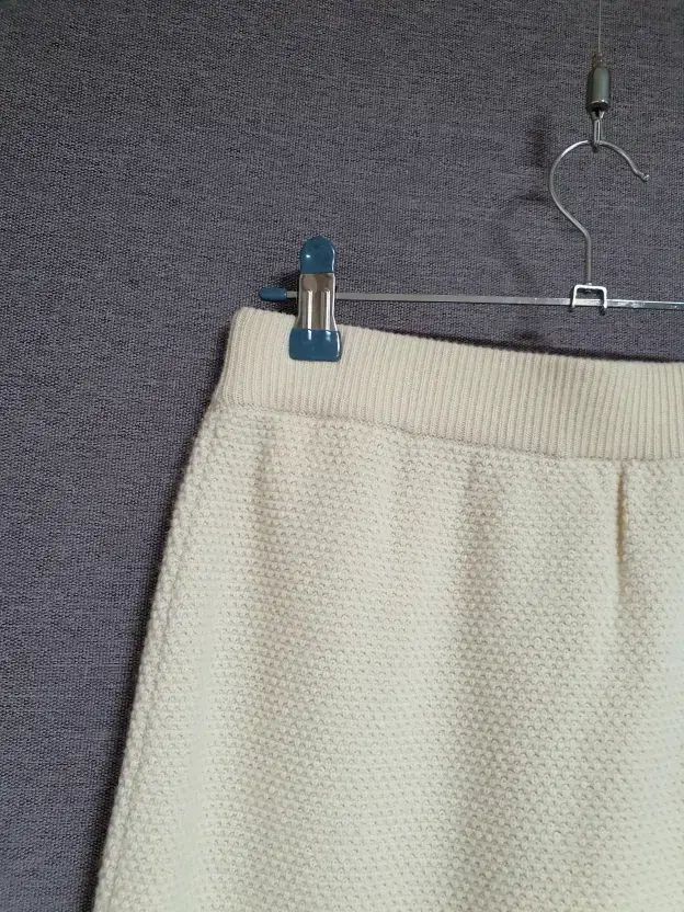 クリーム カシミヤ