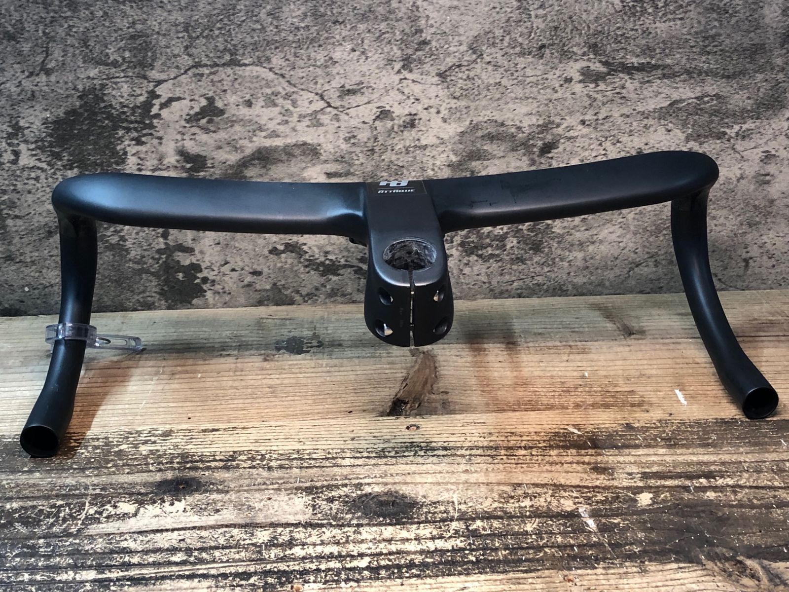 gusto アタッキのカーボン一体型ハンドル 420/100mm 8° gusto アタッキのカーボン一体型ハンドル 420/100mm 8° - メルカリ