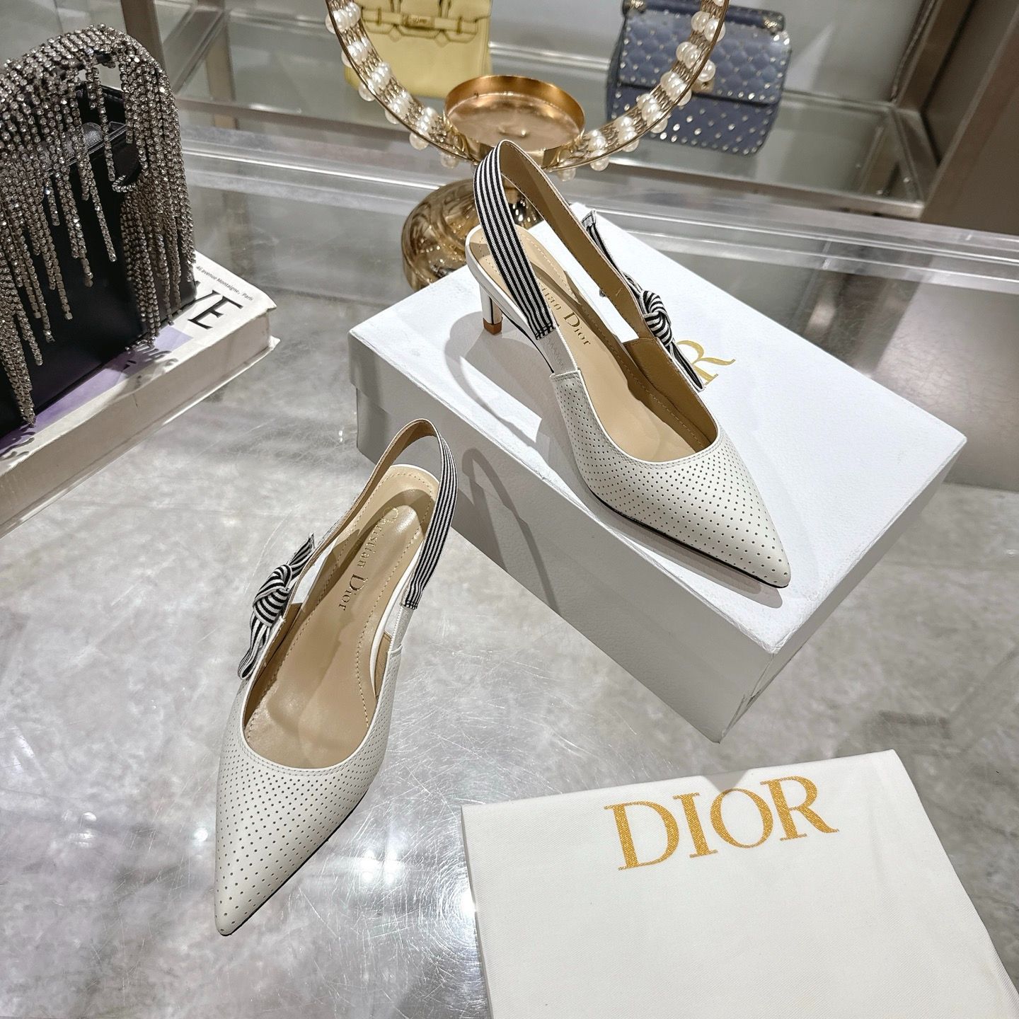【大人の魅力☆】Dior ディオール Tribales ヒールサンダル シャネル、ディオール、バレンシアガほか 黒いヒール＆厚底