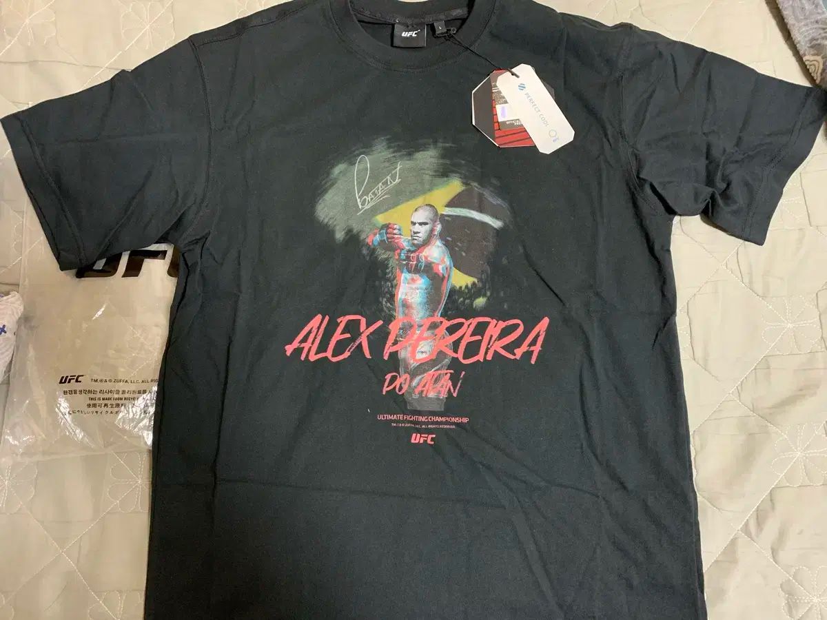 UFC アレックス ペレイラ 直筆サイン Tシャツ