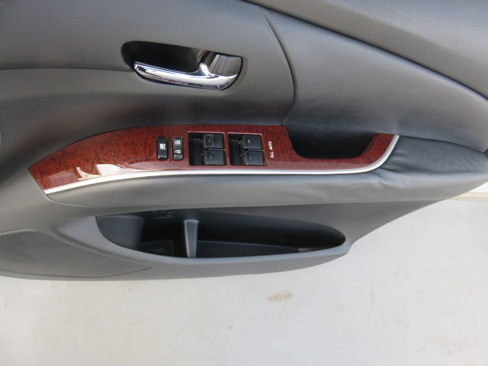 SFC2305 エスティマ 50系後期3型 ACR50W ACR55W GSR50W GSR55Wドアトリム 内張り運転席助手席 パワーウインドウスイッチ 左右前