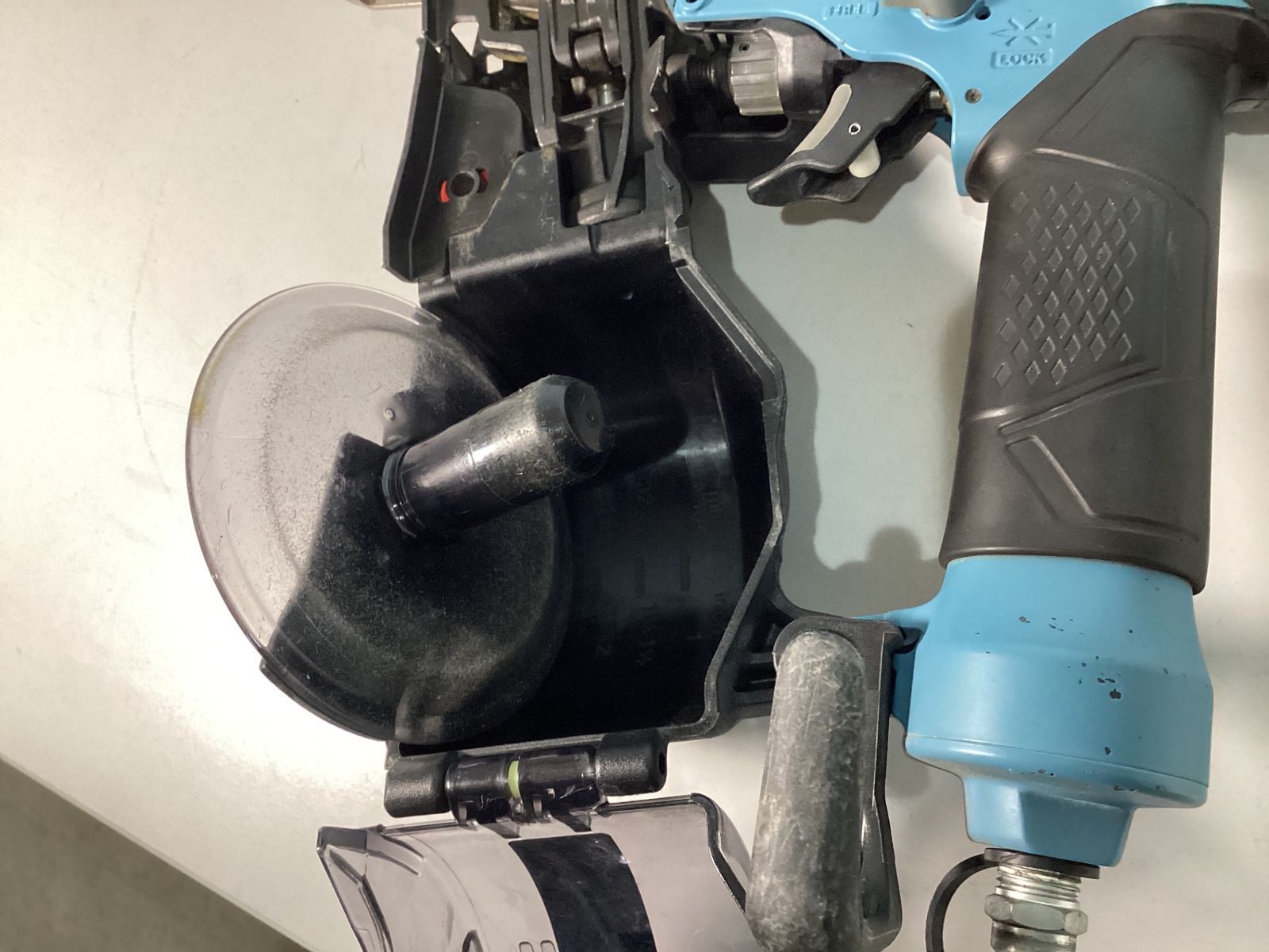 色 HiKOKI ハイコーキ 高圧エア釘打ち機 小型 軽量 細径釘 エアダスタ付き 台数 生産色 セームブルー NV50H2 SCB HRDEVELOPMENT_JP