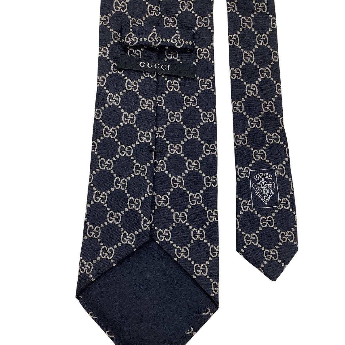 美品　GUCCI　グッチ　ネクタイ　GG　総柄　グレー系 美品 GUCCI グッチ ネクタイ シルク 100% グレー GG柄 総柄